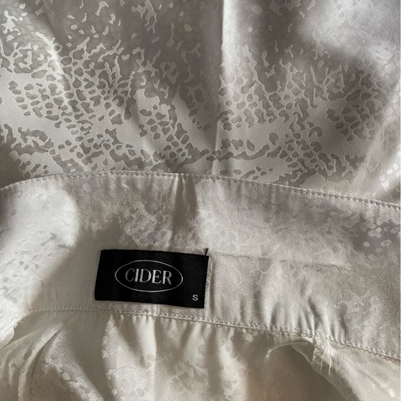 Satin set - Picture 3 of 3